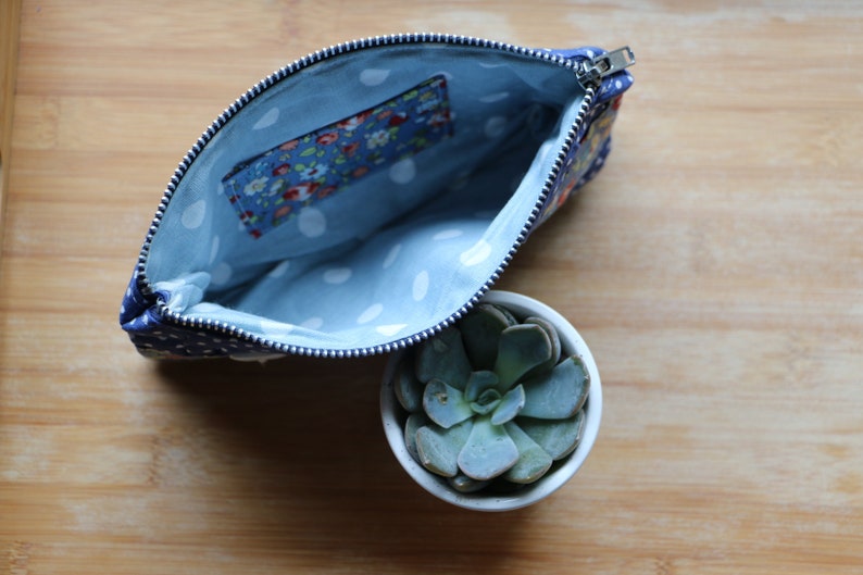Blue Clutch Purse/_White Polka Dots/_South Africa/_Treasure