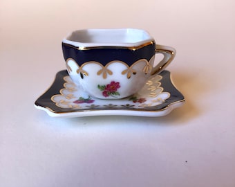 Dollhouse Miniature Unfinished Metal Gravy Boat Saucer