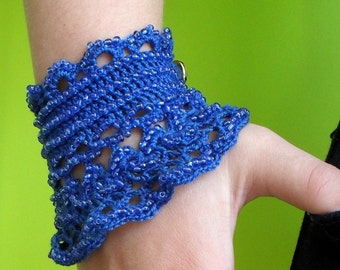 crochet beaded cuff bracelet, statement jewelry, beaded accessoire, prom corsage, royal blue wrist band, gift for her, classic,  Anemone