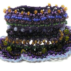 Tutorial, Pattern, Viola, colourful, crochet, beaded, cuff bracelet, crochet tutorial, beading tutorial, jewelry tutorial image 2