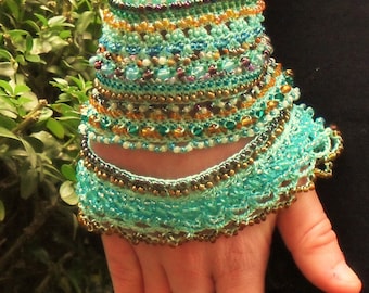 crochet beaded cuff bracelet, statement jewelry, beaded accessoire, prom corsage, colorful wrist band, gift for her, turquoise, ocker, Sybil