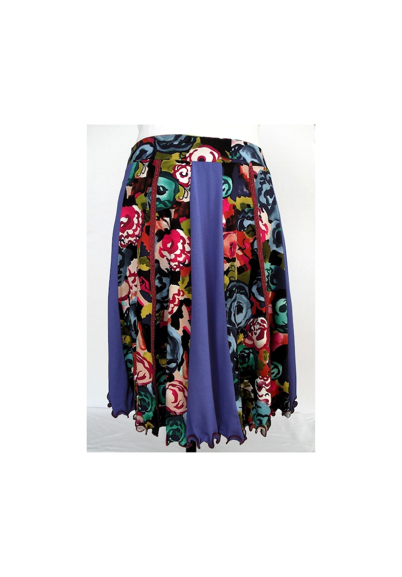 Modern Flower, handmade skirt red strap M 38/40 image 1