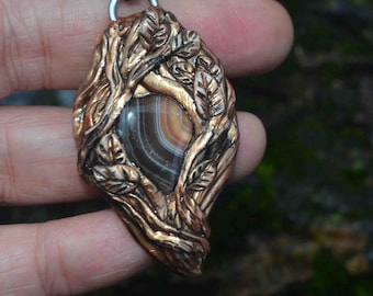 Handmade pendant with agate stone, handmade jewellry, gemstone pendant, polymer clay, nature lover, fantasy art, elven, magic, leaves, tree