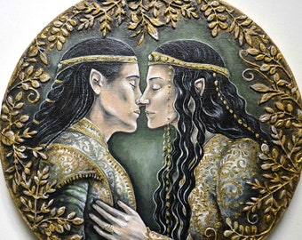 Original acrylic painting on canvas, elven love couple, elves, signed art, elf, round canvas, wallart, romantic art, fantasy, lovers, kiss