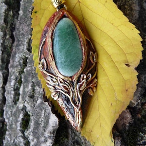 Handmade pendant with aventurine stone, handmade jewelry, gemstone pendant, polymer clay, elven pendant, fantasy art, unique gift, magic