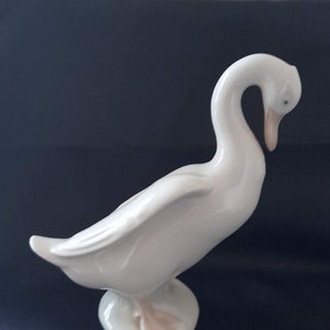 Vintage -  Lladro NAO WHITE SWAN - Made in Spain. Collectable