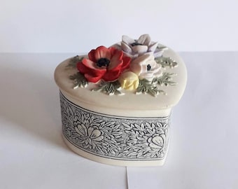 Vintage Heart Trinket Pot: Handcast Floral Jewelry Box