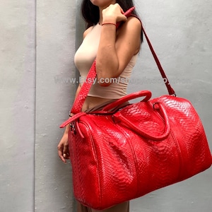 Schlangenhaut Reisetasche, Rote Reisetasche, Python Seesack, Weekender Tasche, Duffle Bag, Turnbeutel, Tasche für Mann, Übernachttasche, Leder Reisetasche
