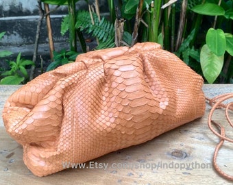 Pochette faite main en cuir de python camel