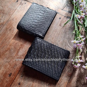 Billetera negra, billetera para hombres, billetera python, billetera de piel de serpiente, billetera de cuero genuino, regalo para él, billetera para hombres negros, billeteras para hombres
