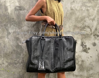 Bolsa de viagem de couro de píton preta feita à mão: bolsa de viagem com alça removível