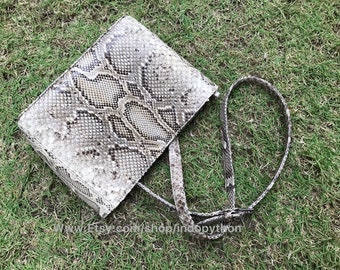 Handmade Python Leather Shoulder Bag: Beige Snakeskin Purse