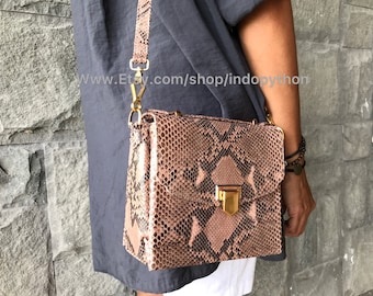 Handmade Pale Pink Python Leather Bag: Detachable Strap