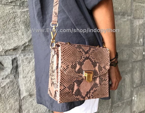 Pink snakeskin clearance purse