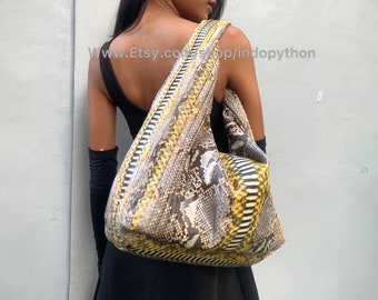 Python bag #Gray hobo bag #snakeskin bag #hobo bag #big bag #oversized bag #python purse #pumpkin bag #gray purse #snakeskin purse