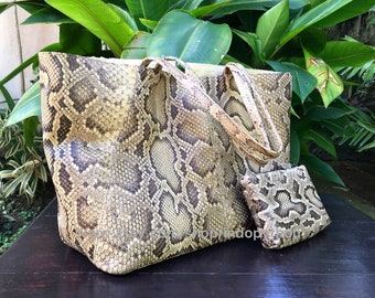Bolso tote extragrande de piel de pitón hecho a mano con bolsa
