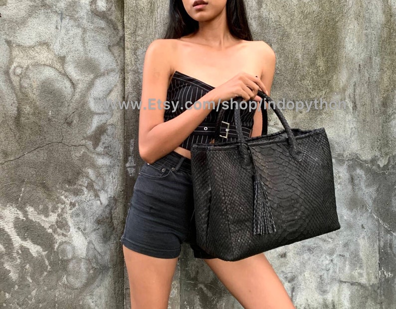 Bolsa de couro de píton preta: bolsa fashion de pele de cobra imagem 3