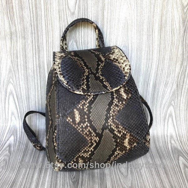 Handmade Python Leather Backpack: Gray Snakeskin Rucksack