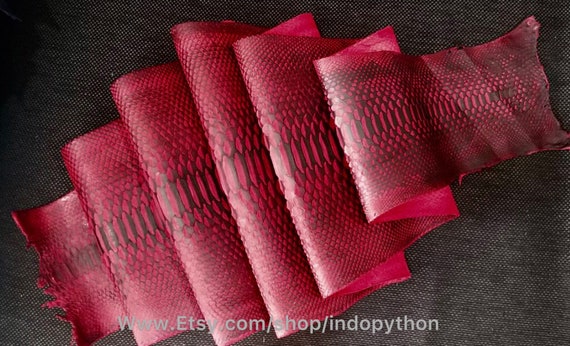 Sgabello in pelle rossa 115x53x38h