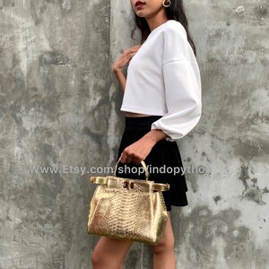 Handmade Gold Python Leather Bag: Detachable Strap image 5