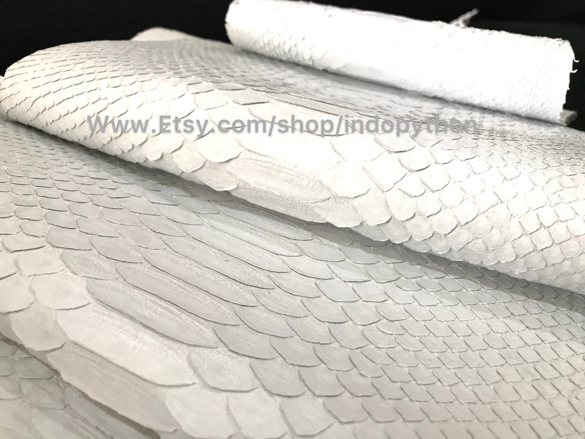 Bracelet En Vrai Python Blanc - Largeur 18/16 Mm - Fait Main - Marque GPF - Neuf Sans Étiquette