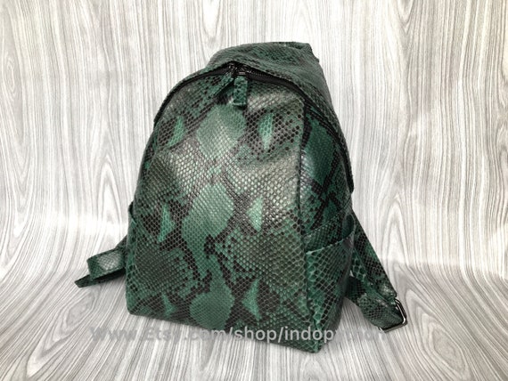 Handmade Green Python Leather Backpack: Snakeskin Rucksack  display picture 1