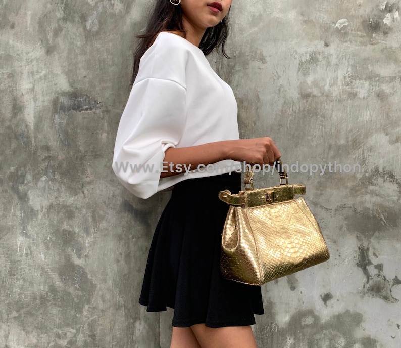 Handmade Gold Python Leather Bag: Detachable Strap image 3
