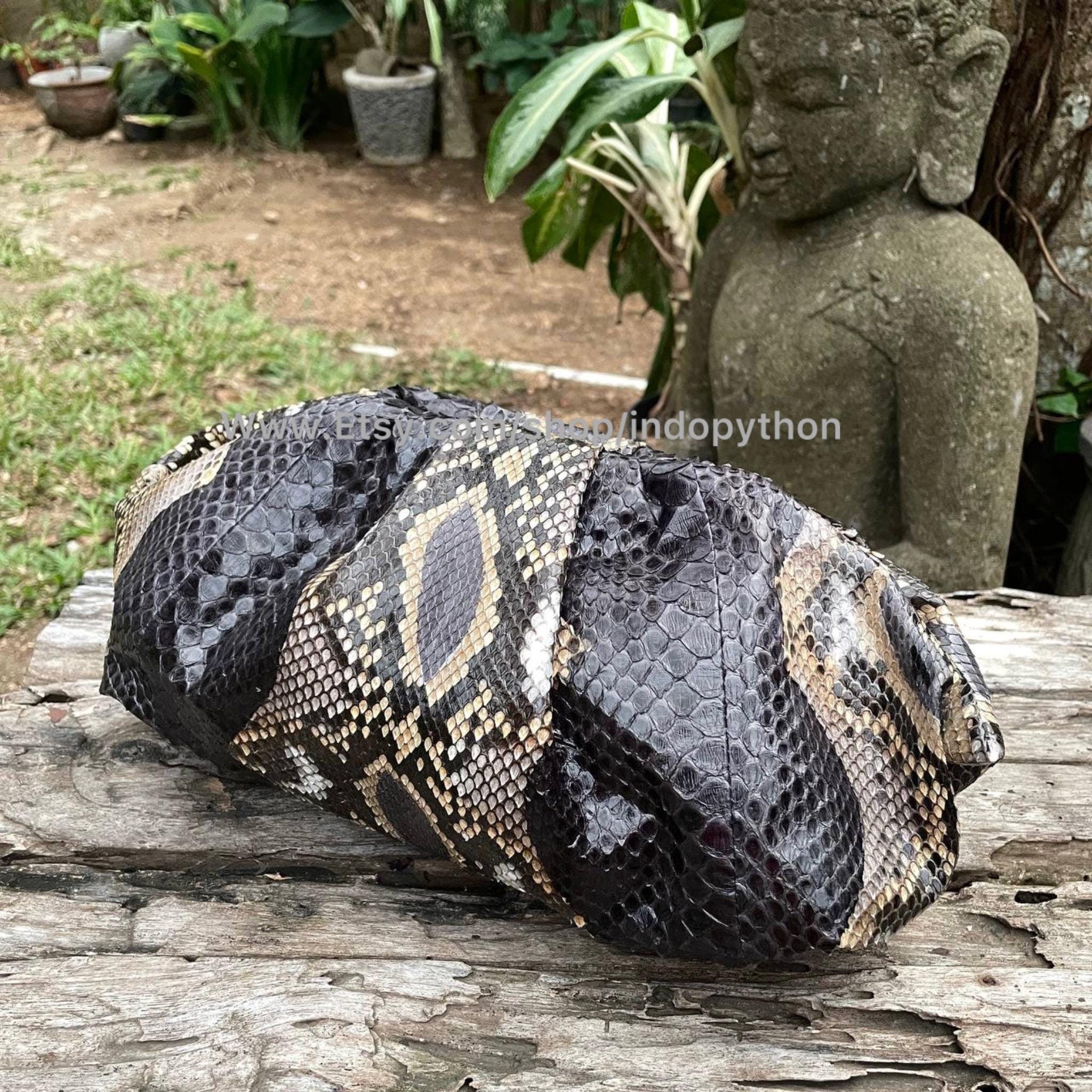 ITTI（イッチ）の「【ITTI/イッチ】JUDIE COIN BODY POUCH-S