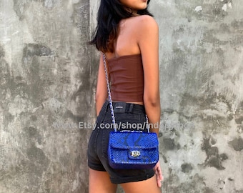 Umhängetasche aus blauem Pythonleder