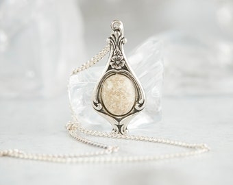 Temple Stone Vintage Necklace - Silver <<< Free US Shipping>>>