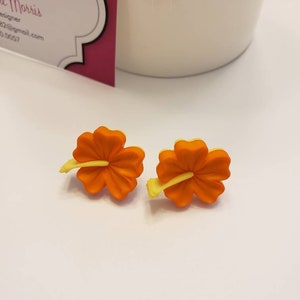 Helle tropische Hibiskus Ohrstecker