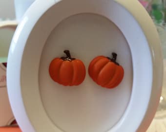Fabulous Fall Pumpkin Stud Earrings