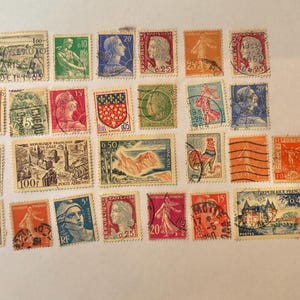 Vintage France Stamp Lot – Marianne, Landmarks, Heraldry & Airmail (26 Stamps, 1930s–1960s)