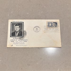 1967 年 13 セント ジョン F. ケネディ切手 10 枚 .. ビンテージ