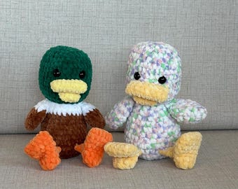 Pato de ganchillo hecho a mano