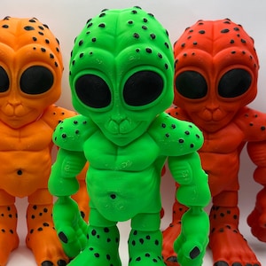 Alien - GIANT - 3d Articulating Alien