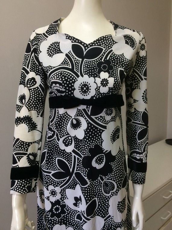 Original Vintage 60s 70s Maxi Dress , Floral , Pin