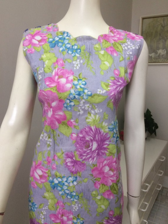 Original Vintage 60s Floral Day Dress , Wiggle Pen