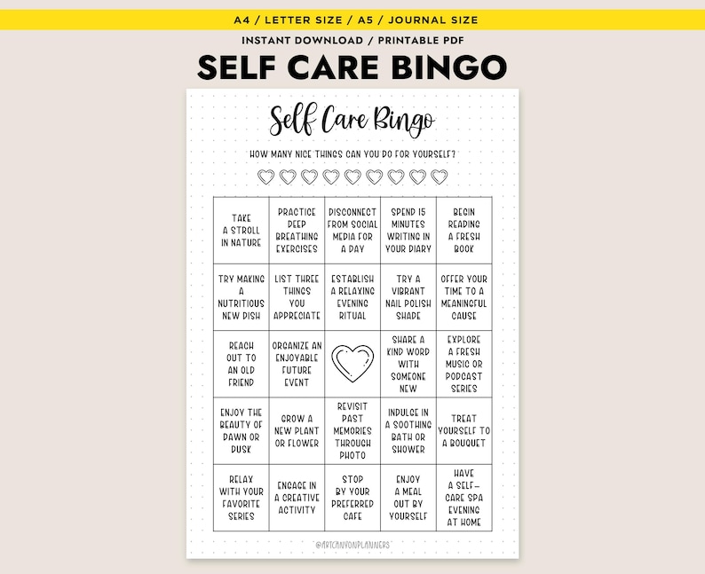 Peut inclure: Carte de bingo imprimable en noir et blanc avec le titre "Self Care Bingo". La carte comporte 25 cases avec des activit&eacute;s d'auto-soins &eacute;num&eacute;r&eacute;es dans chaque case. Les cases sont dispos&eacute;es en grille de 5x5. La case centrale a un c&oelig;ur.