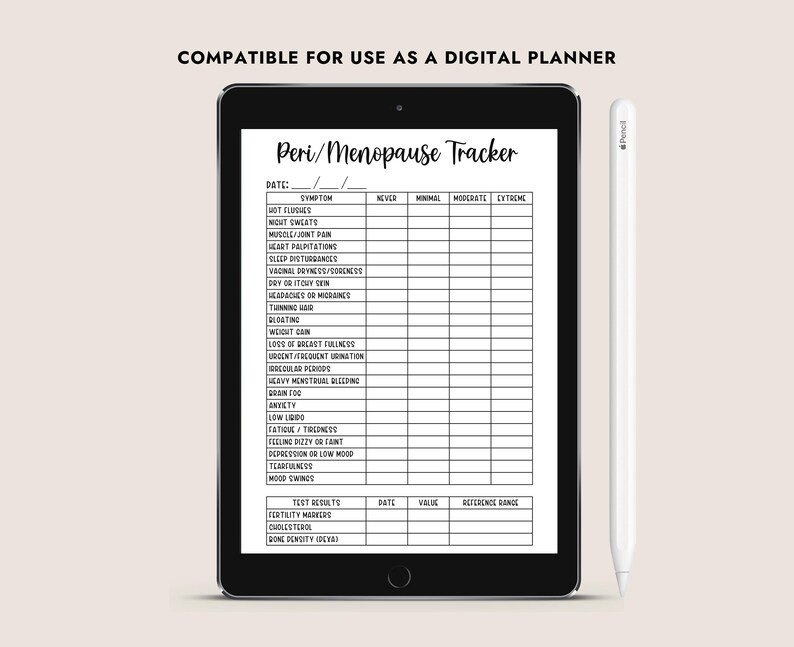 Op de afbeelding: Een zwarte tablet toont een digitale planner "Peri/Menopause Tracker" met symptoomvolgvelden. Een witte stylus ligt ernaast. De tekst bovenaan luidt "Compatibel voor gebruik als digitale planner."