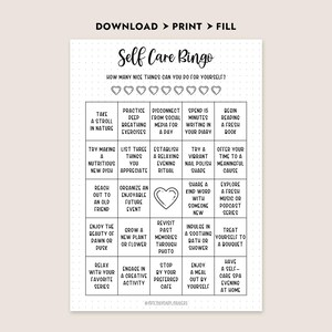 Peut inclure: Une carte de bingo imprimable en noir et blanc avec le titre "Self Care Bingo" et le texte "Combien de choses agr&eacute;ables pouvez-vous faire pour vous-m&ecirc;me ?" La carte comporte 25 cases avec des activit&eacute;s d'auto-soins &eacute;num&eacute;r&eacute;es dans chaque case. Les cases sont dispos&eacute;es en grille de 5x5.
