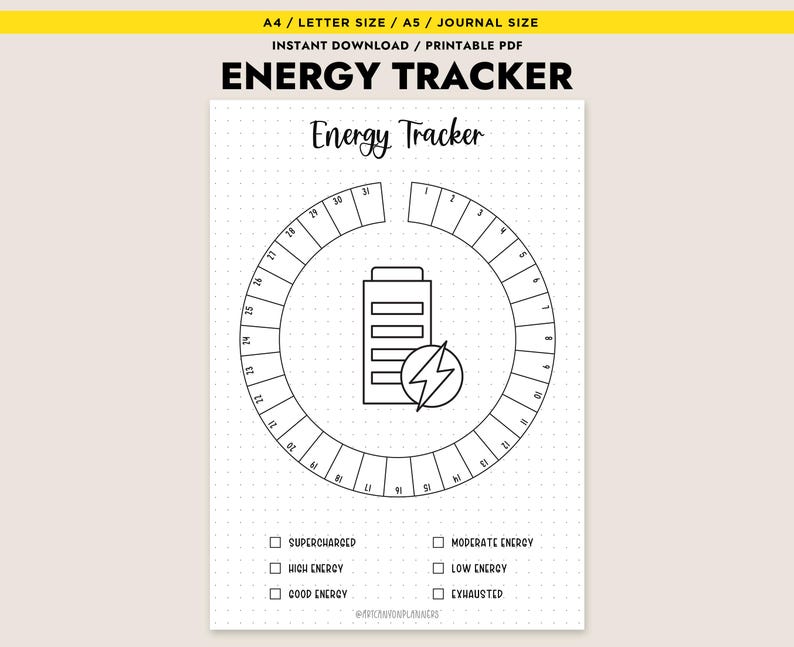 Może przedstawiać: Czarno-biały, drukowany tracker energii z napisem "Energy Tracker". Projekt zawiera okrągły kalendarz, ikonę baterii z błyskawicą i pola wyboru dla poziom&oacute;w energii. Dokument jest w formacie A4/Letter.