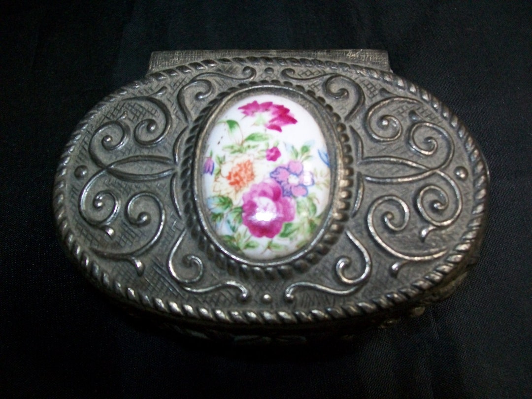 VINTAGE Jewelry Metal Box Carved With Velvet Interior Japan With