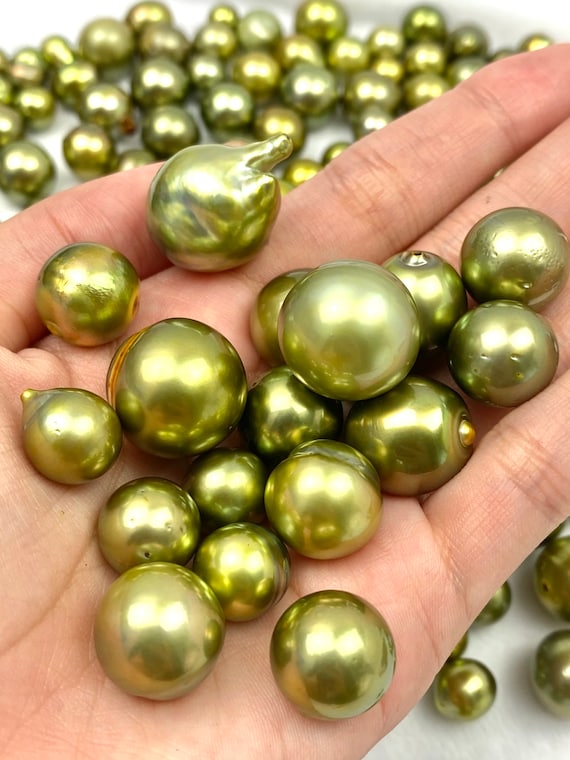 AA Pistachio Tahitian pearls, Tahiti Pearls, 8mm to 15mm, Large size, Semi baroque