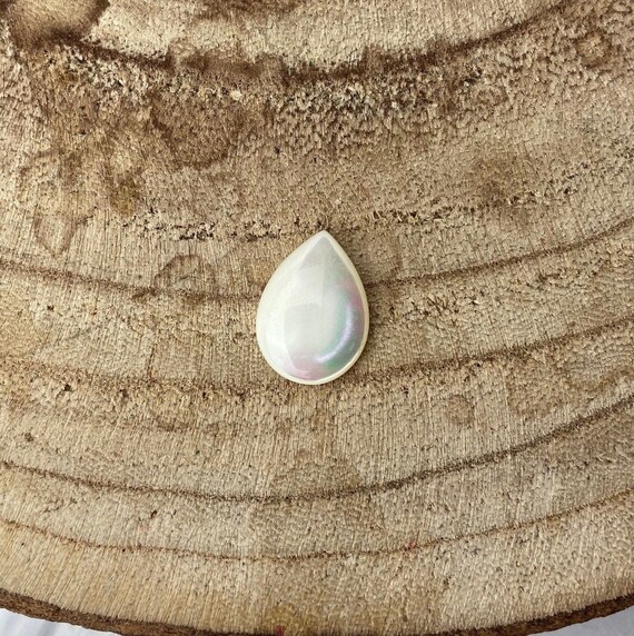 Teardrop Mother Of Pearl, Sku#M2044