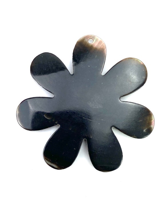 M86 Black Tahitian MOP Jasmine Flower