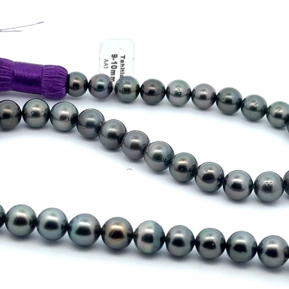 Tahitian pearl strand, 100% natural colors. SKU#TPP225