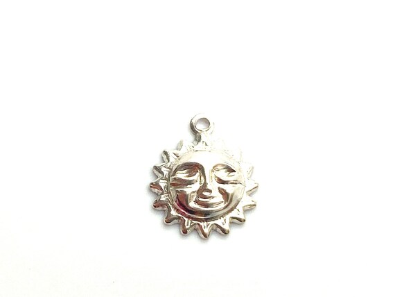 Sun Charm , Sku#500C4