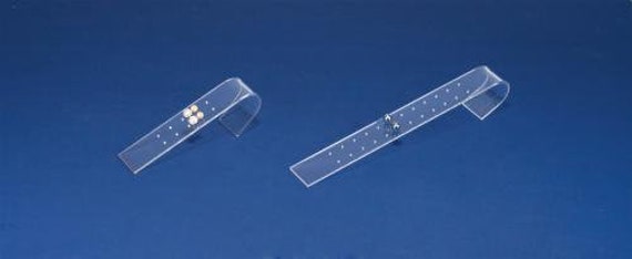 Acrylic Earring Ramp