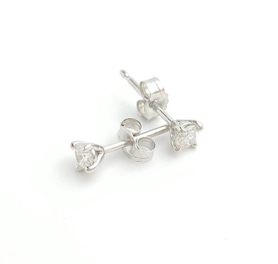 0.15 CTW Diamond 14k Gold Stud Earrings